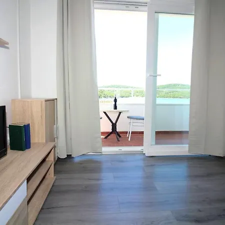 Cosy In Tisno, 40 Sqm, Parking Included Apartamento Tisno